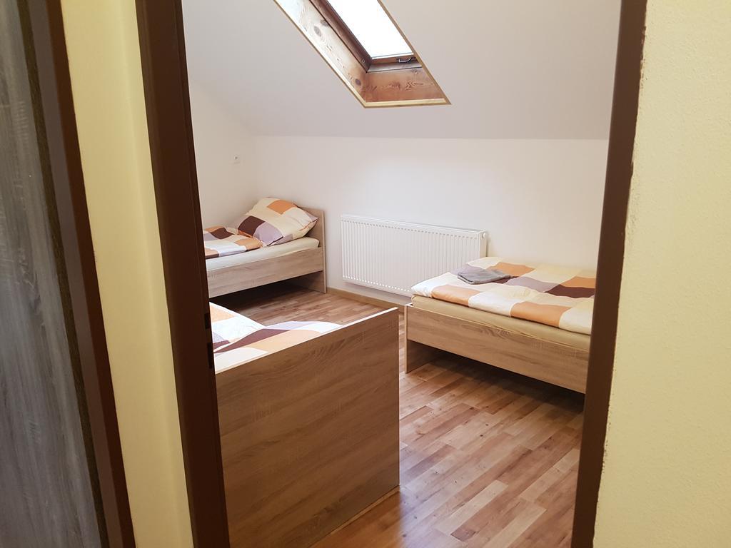 Ubytovani Zizkova Pacov Hotel Luaran gambar