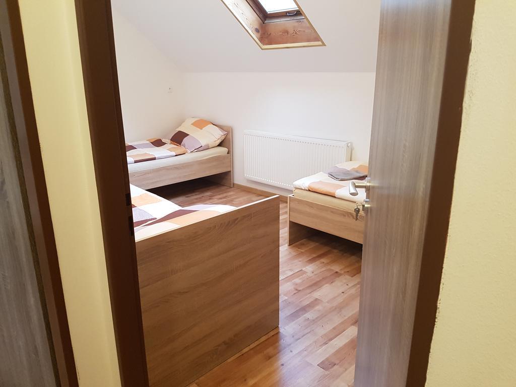 Ubytovani Zizkova Pacov Hotel Luaran gambar