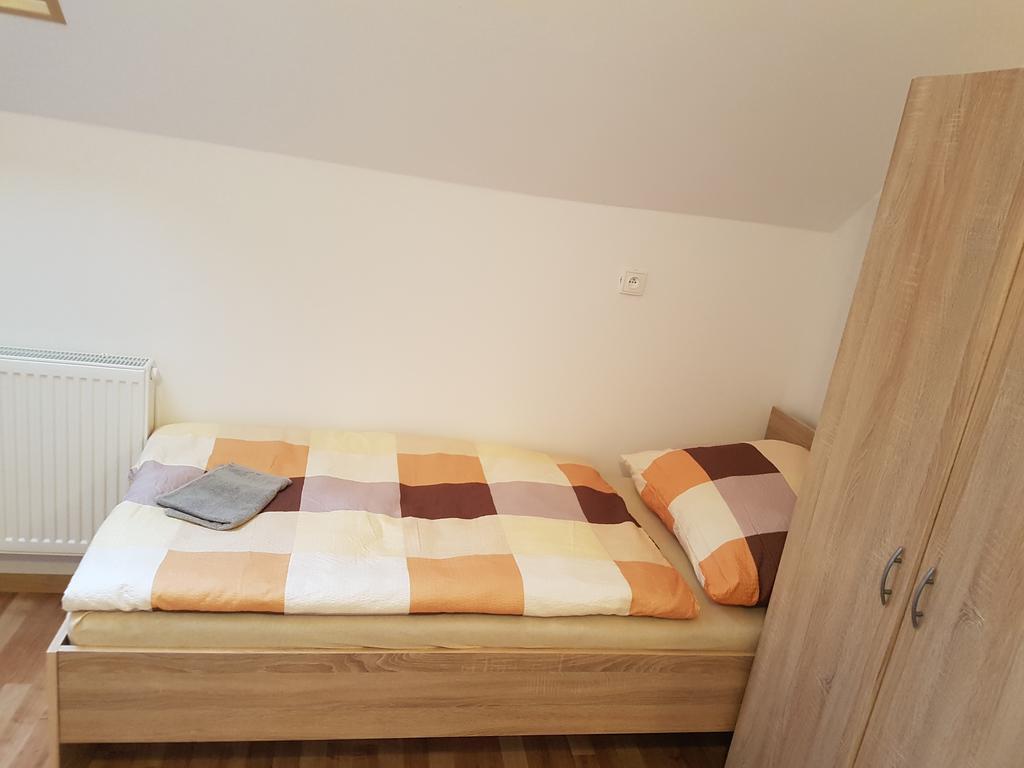 Ubytovani Zizkova Pacov Hotel Luaran gambar