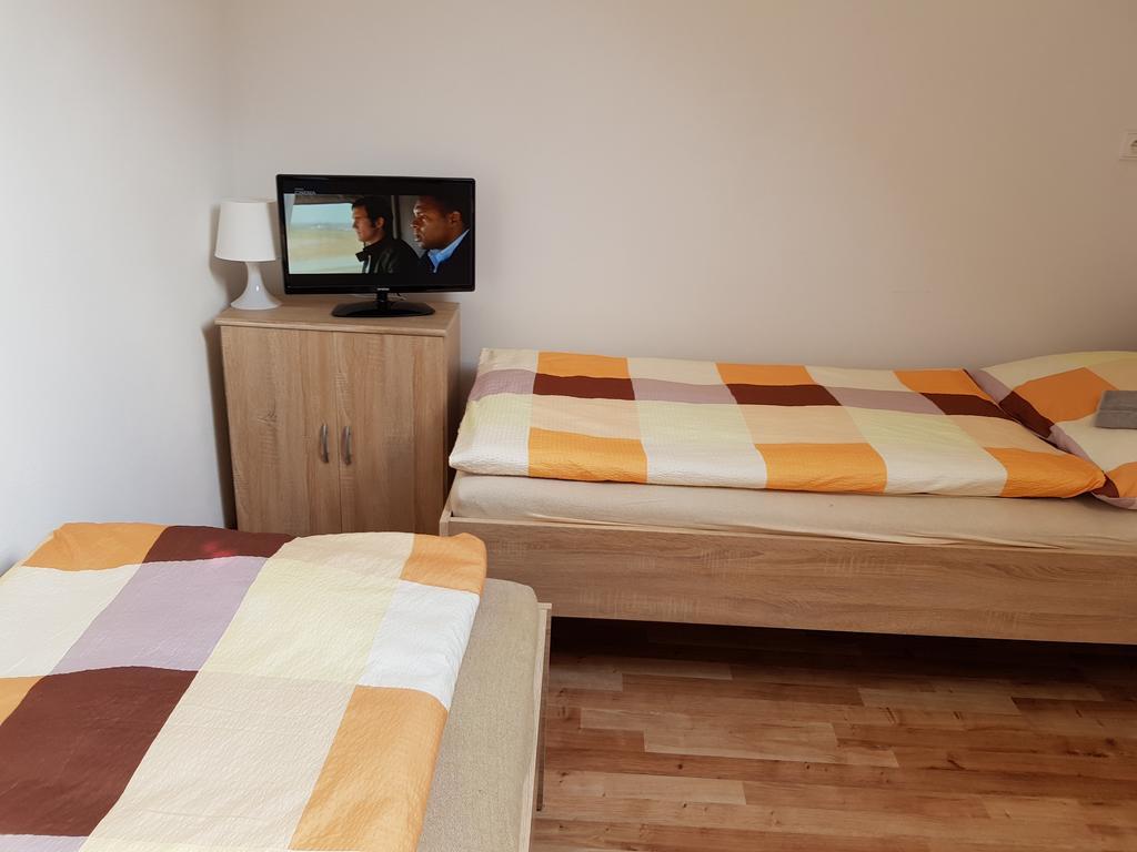 Ubytovani Zizkova Pacov Hotel Luaran gambar